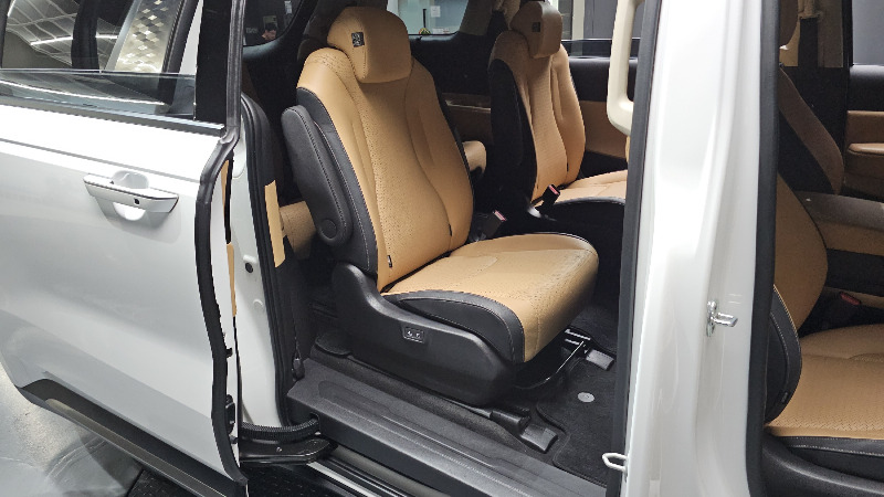 car KIA Carnival id51182 photo #12