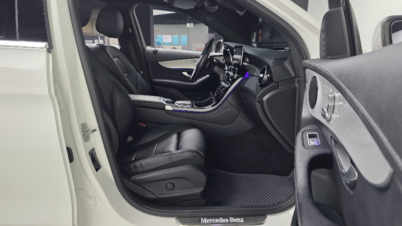 car Mercedes Benz GLC id51522 photo #12