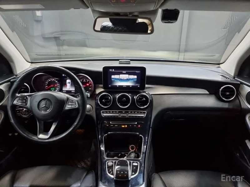 car Mercedes Benz GLC id51525 photo #11