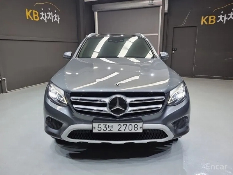 car Mercedes Benz GLC id51525 photo #2