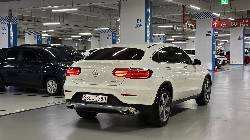 car Mercedes Benz GLC id51536 photo #3