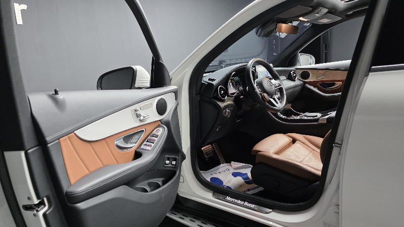 car Mercedes Benz GLC id51537 photo #10