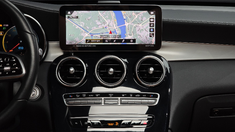 car Mercedes Benz GLC id51537 photo #14