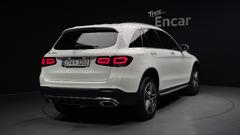 car Mercedes Benz GLC id51537 photo #2