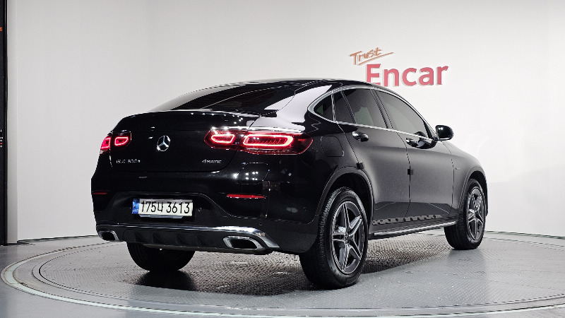 car Mercedes Benz GLC id51543 photo #2