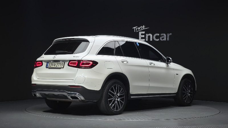 car Mercedes Benz GLC id51554 photo #2