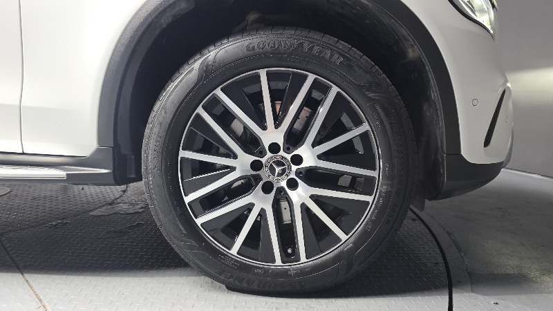 car Mercedes Benz GLC id51554 photo #5