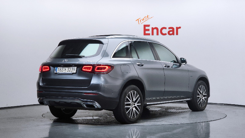 car Mercedes Benz GLC id51556 photo #2
