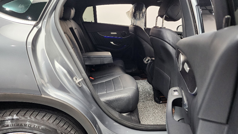 car Mercedes Benz GLC id51563 photo #12