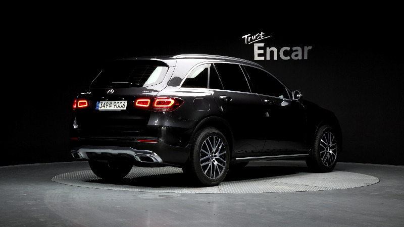 car Mercedes Benz GLC id51584 photo #2