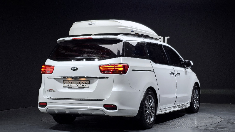 car KIA Carnival id51903 photo #2