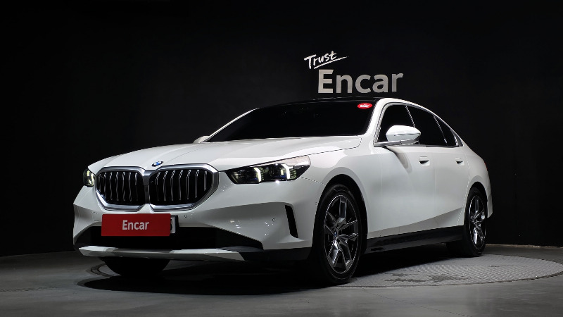 car BMW 5 Series id51932 main photo