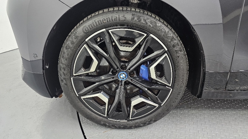 car BMW iX id51945 photo #5