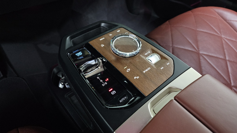 car BMW iX id51945 photo #9