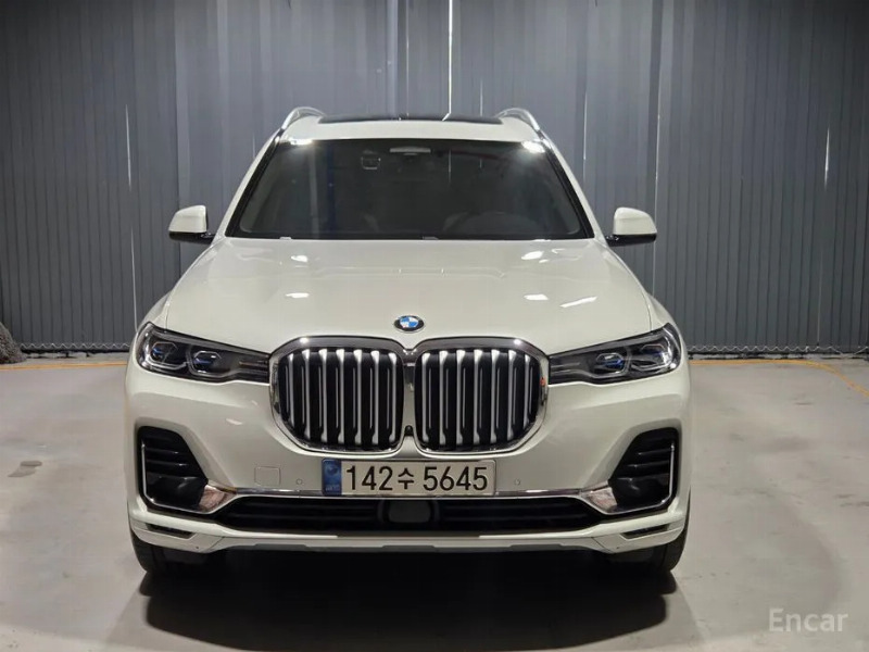 car BMW X7 id51954 photo #2