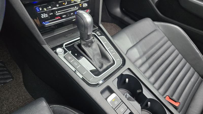 car Volkswagen Passat id52020 photo #9