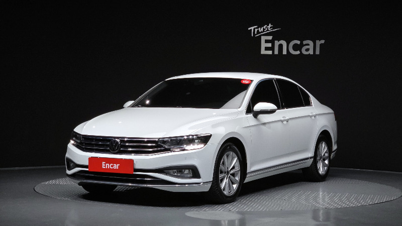 car Volkswagen Passat id52021 main photo