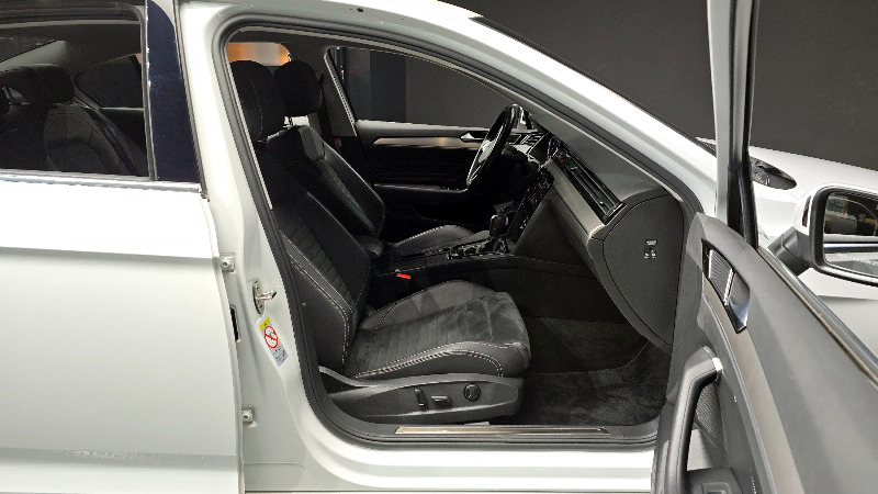 car Volkswagen Passat id52021 photo #11