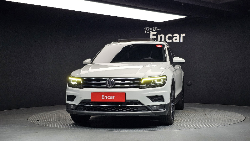 car Volkswagen Tiguan id52045 photo #3