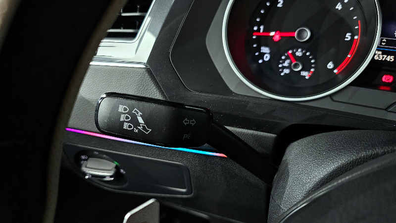 car Volkswagen Tiguan id52050 photo #19