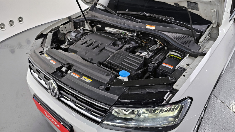car Volkswagen Tiguan id52050 photo #6