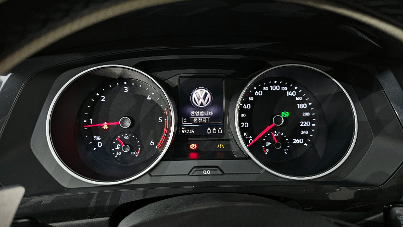 car Volkswagen Tiguan id52050 photo #8