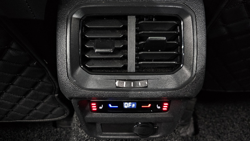 car Volkswagen Tiguan id52056 photo #19