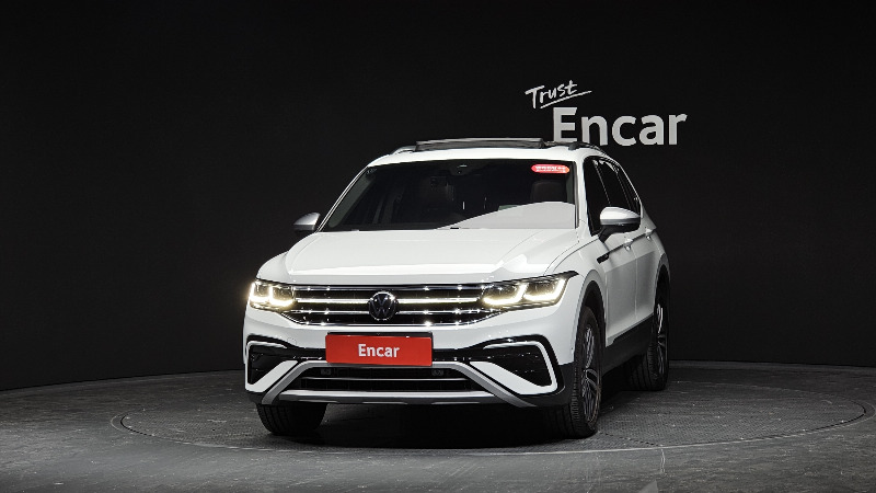 car Volkswagen Tiguan id52056 photo #3