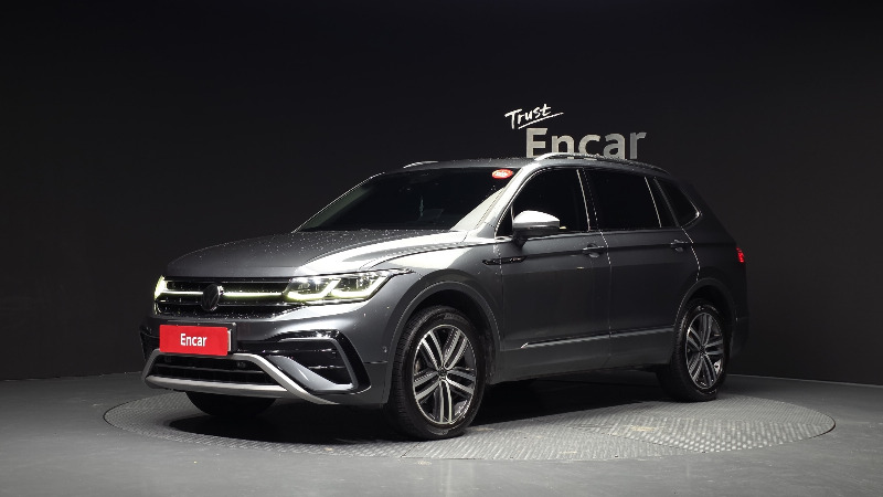car Volkswagen Tiguan id52077 main photo