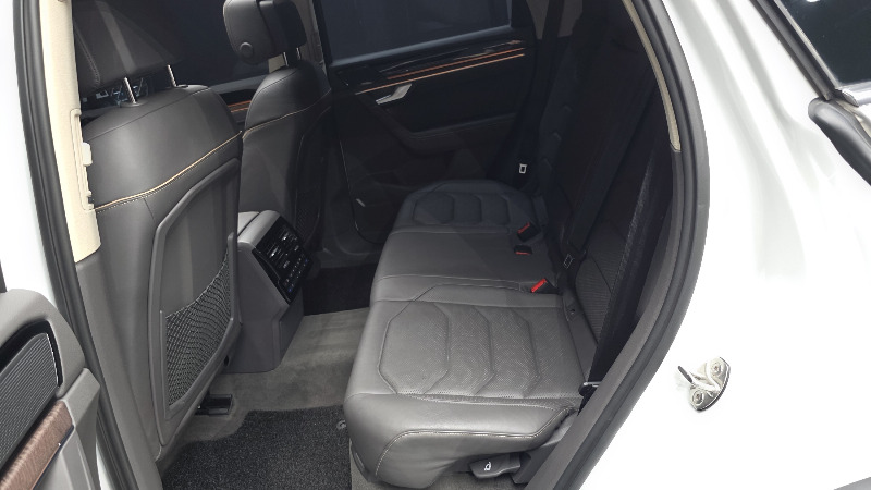 car Volkswagen Touareg id52079 photo #12