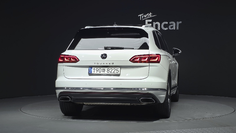 car Volkswagen Touareg id52079 photo #4