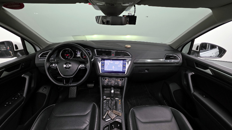 car Volkswagen Tiguan id52091 photo #7