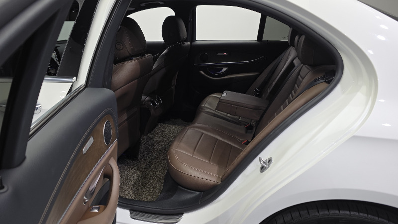 car Mercedes Benz E Class id52205 photo #12