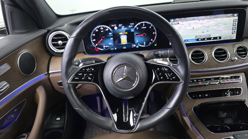 car Mercedes Benz E Class id52205 photo #14