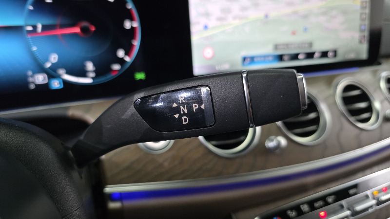 car Mercedes Benz E Class id52205 photo #9