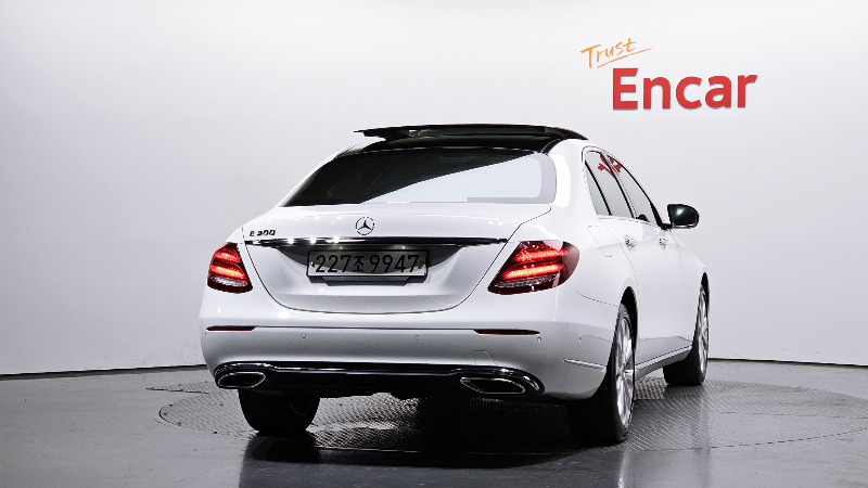 car Mercedes Benz E Class id52208 photo #4