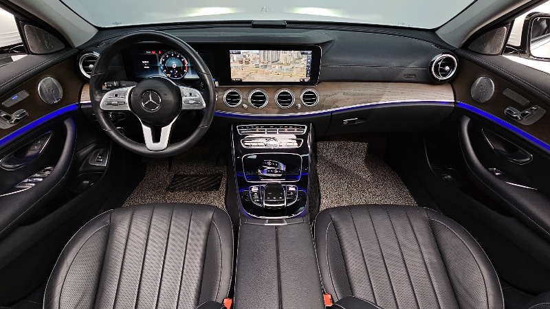 car Mercedes Benz E Class id52208 photo #7