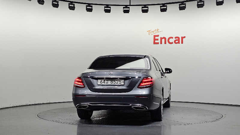 car Mercedes Benz E Class id52209 photo #4