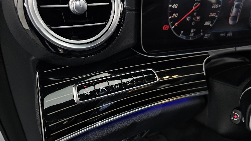car Mercedes Benz E Class id52211 photo #16