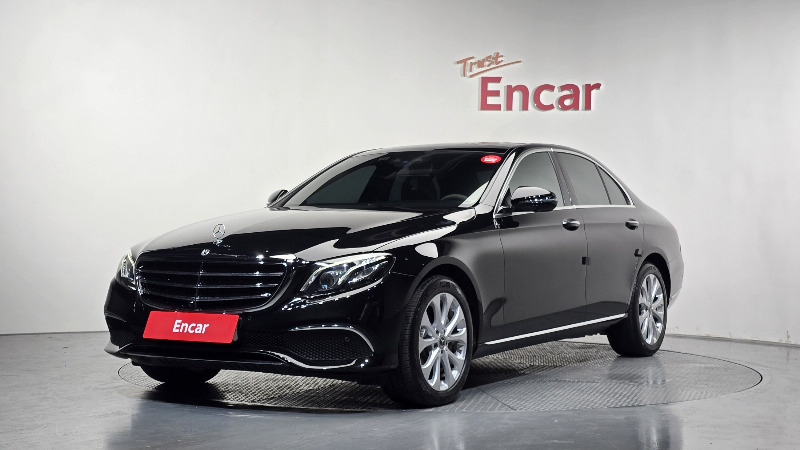 car Mercedes Benz E Class id52215 main photo
