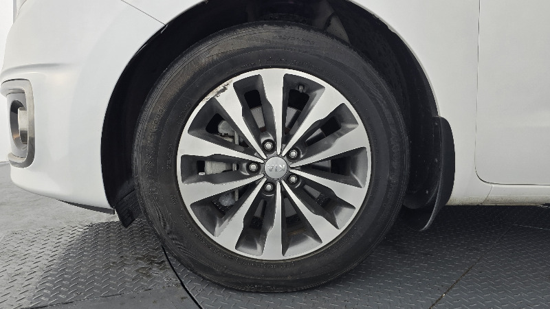 car KIA Carnival id52333 photo #5