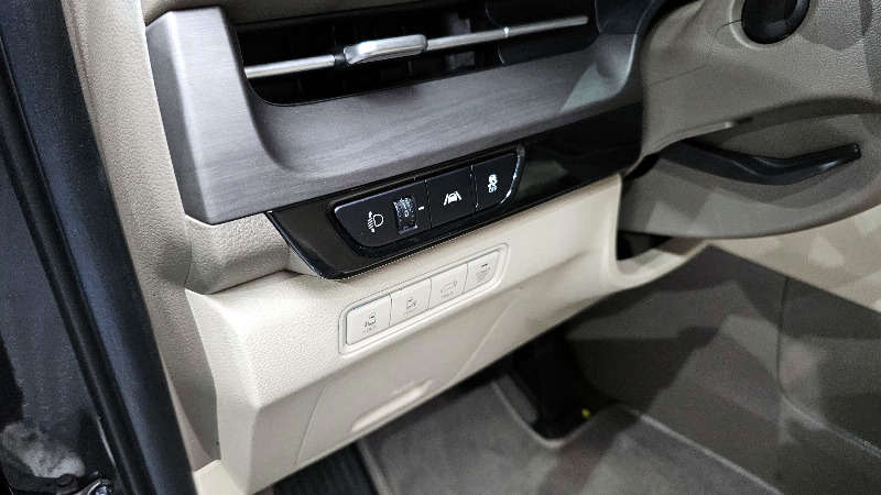 car KIA Carnival id52379 photo #17