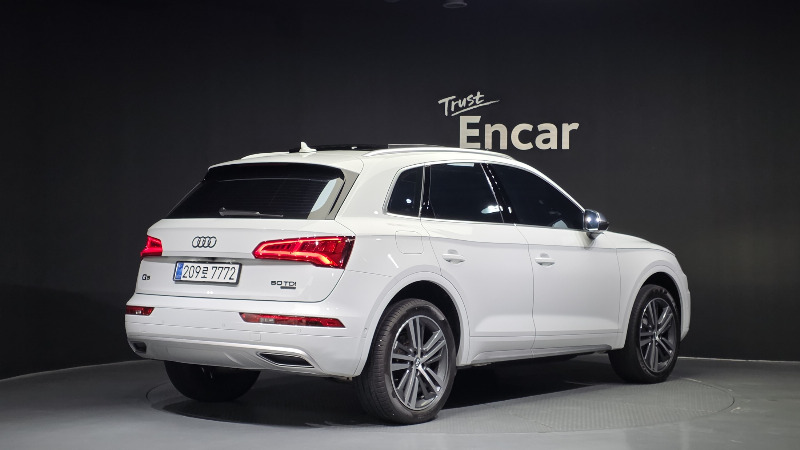 car Audi Q5 id52444 photo #2