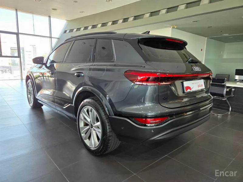 car Audi Q6 e-tron id52658 photo #2