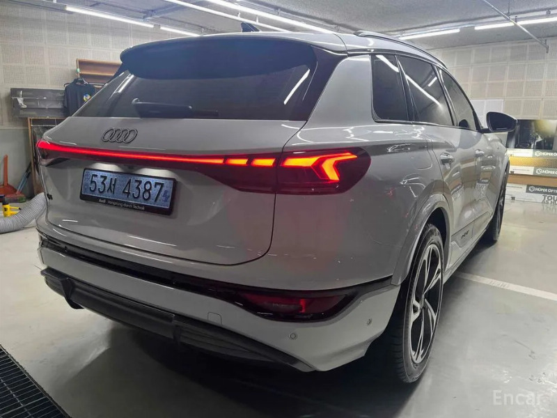 car Audi Q6 e-tron id52664 photo #2