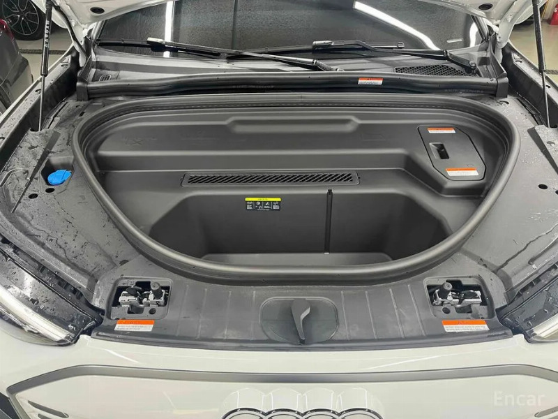 car Audi Q6 e-tron id52664 photo #6