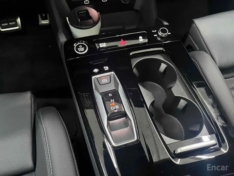 car Audi Q6 e-tron id52664 photo #9