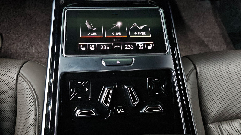 car Audi A8 id52673 photo #17