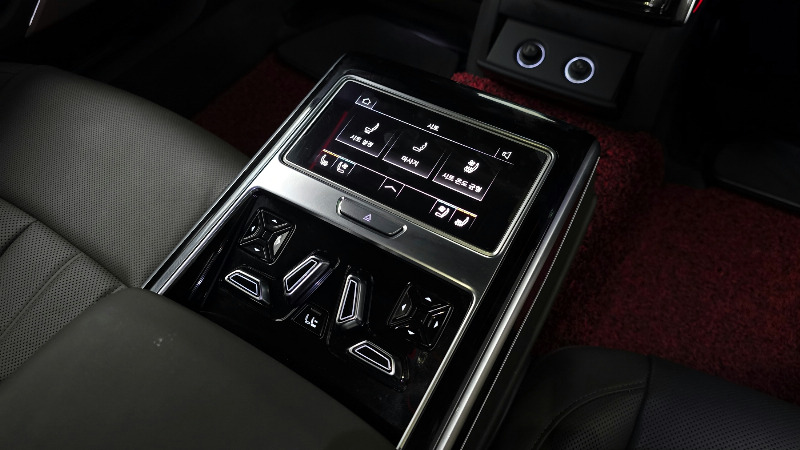 car Audi A8 id52695 photo #18