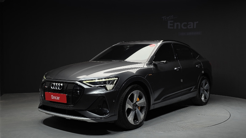 car Audi e-tron id52696 main photo